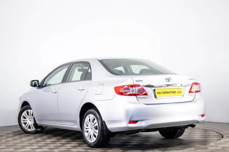 Toyota Corolla 6 из 6