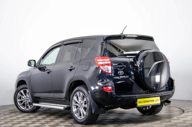 Toyota RAV4 6 из 6