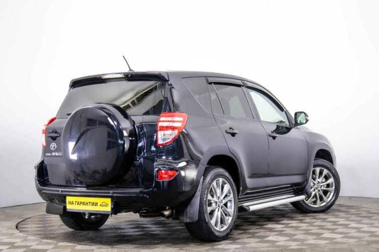 Toyota RAV4 4 из 6