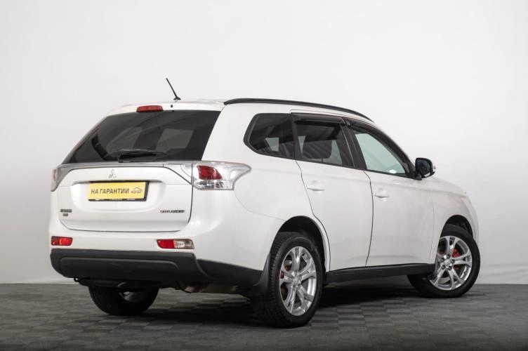 Mitsubishi Outlander 6 из 6