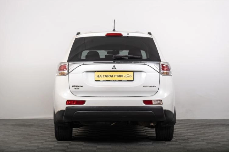 Mitsubishi Outlander 4 из 6