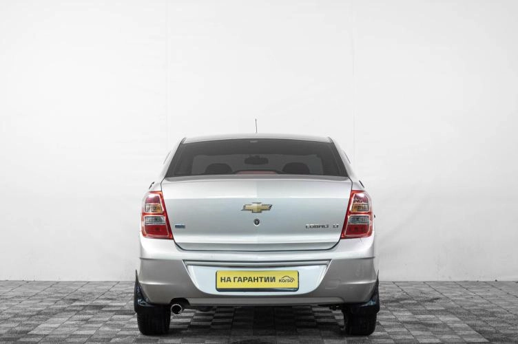 Chevrolet Cobalt 5 из 6