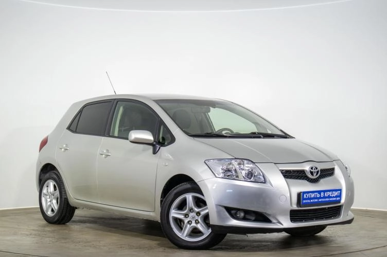 Toyota Auris 1 из 6