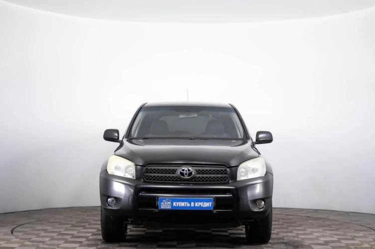 Toyota RAV4 2 из 6