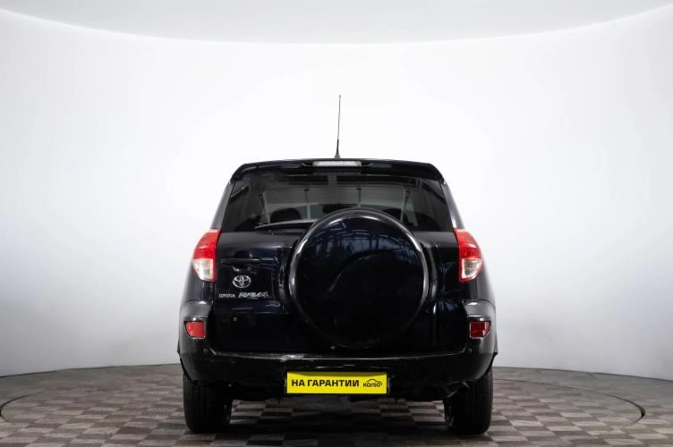 Toyota RAV4 5 из 6