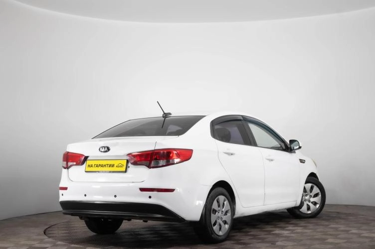 KIA Rio 4 из 6