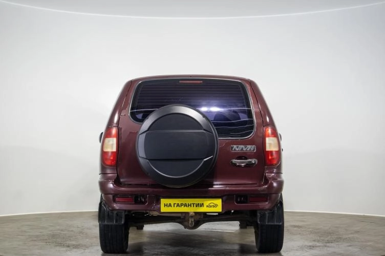Chevrolet Niva 5 из 6