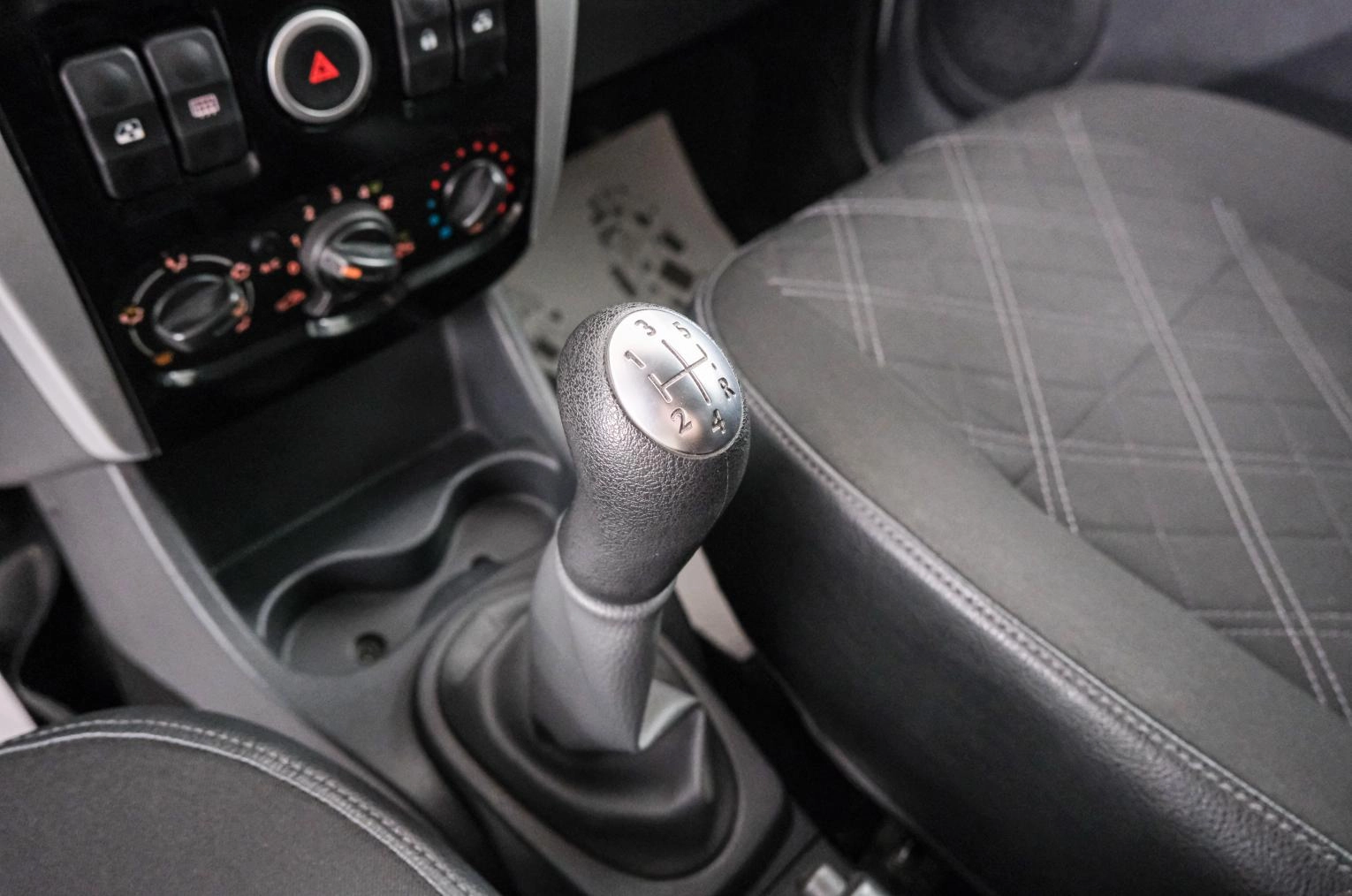 ВАЗ (LADA) Largus Cross 17 из 23
