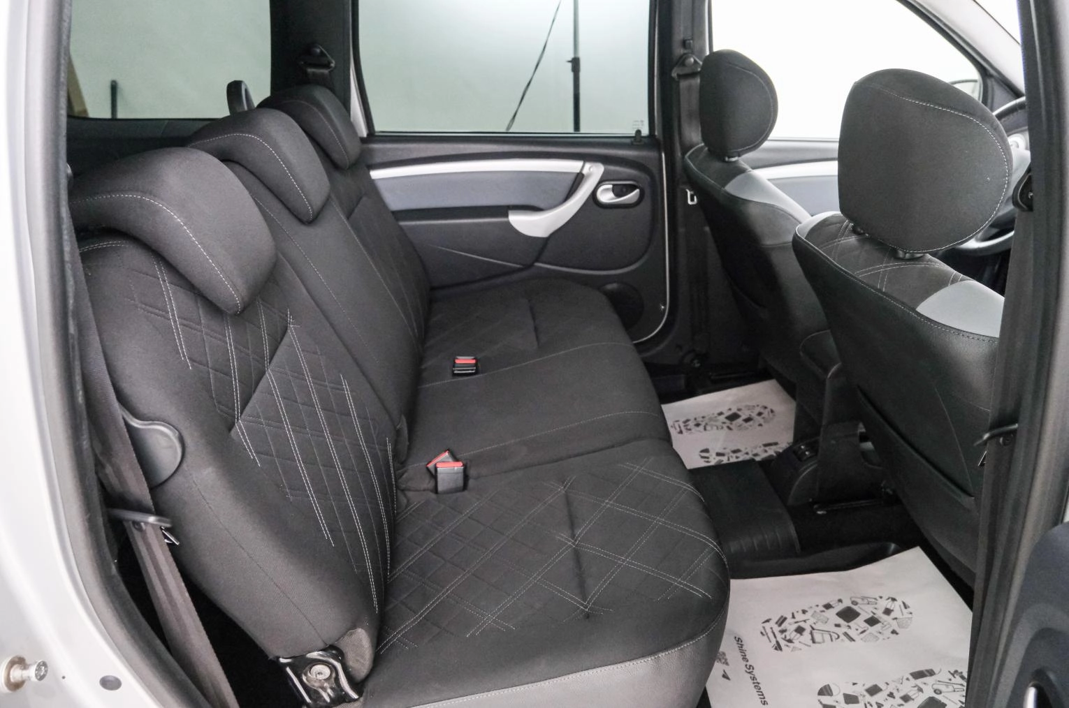 ВАЗ (LADA) Largus Cross 21 из 23