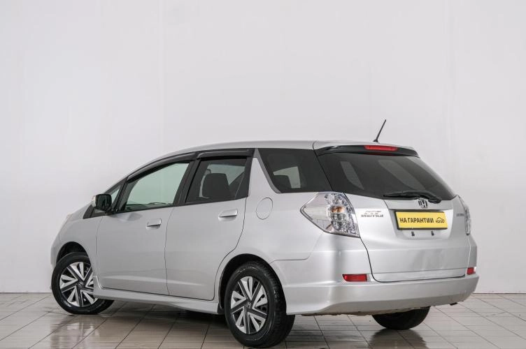 Honda Fit Shuttle 4 из 6