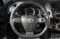 Toyota RAV4 13 из 18