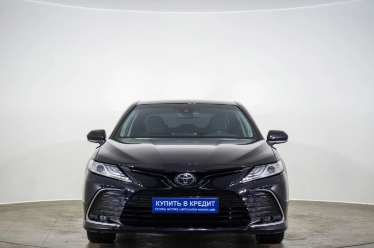 Toyota Camry 2 из 6