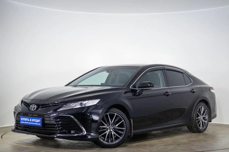Toyota Camry 3 из 6