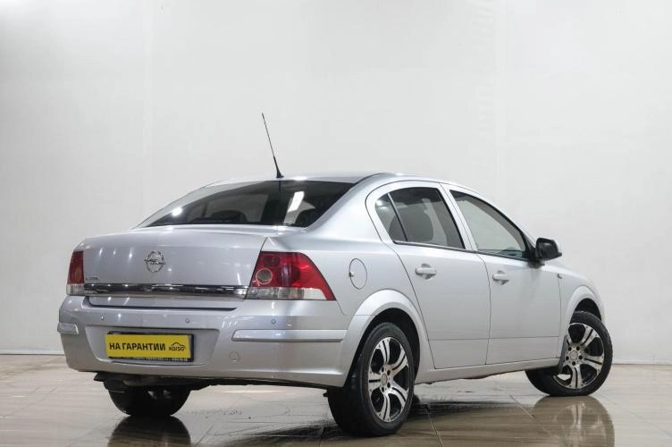 Opel Astra 6 из 6