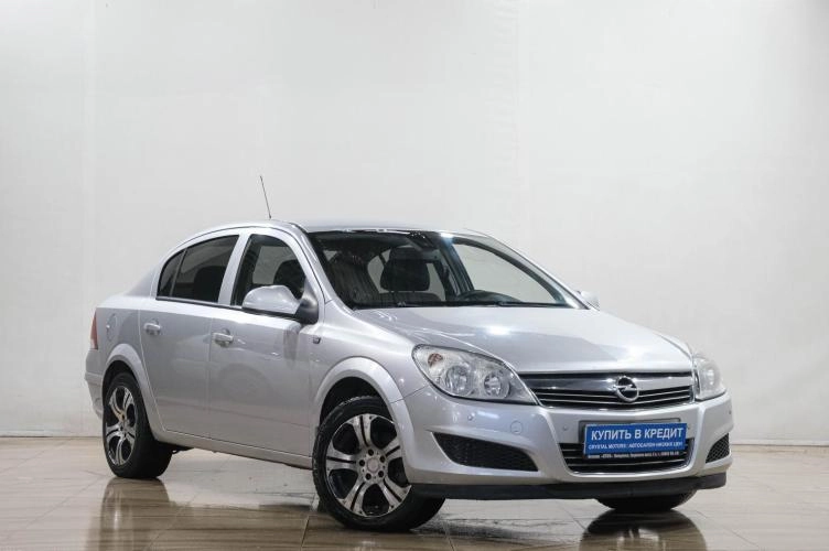 Opel Astra 1 из 6