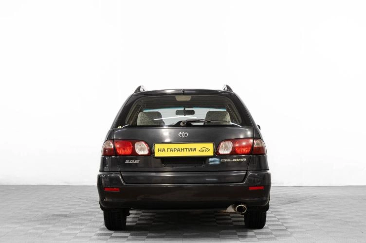 Toyota Caldina 5 из 6