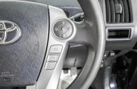 Toyota Prius Alpha 14 из 23
