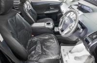 Toyota Prius Alpha 10 из 23