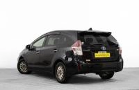 Toyota Prius Alpha 6 из 23