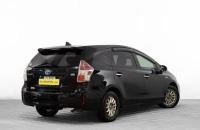 Toyota Prius Alpha 4 из 23