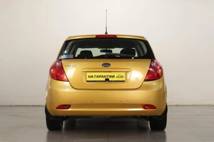 KIA cee'd 5 из 6
