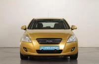 KIA cee'd 2 из 17