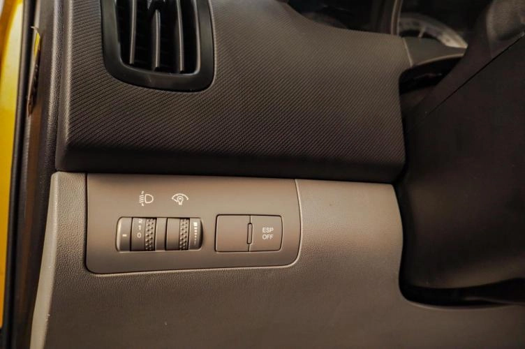 KIA cee'd 9 из 17