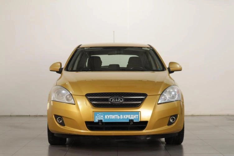 KIA cee'd 2 из 6