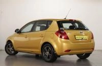 KIA cee'd 4 из 17