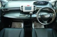 Honda Freed 12 из 20