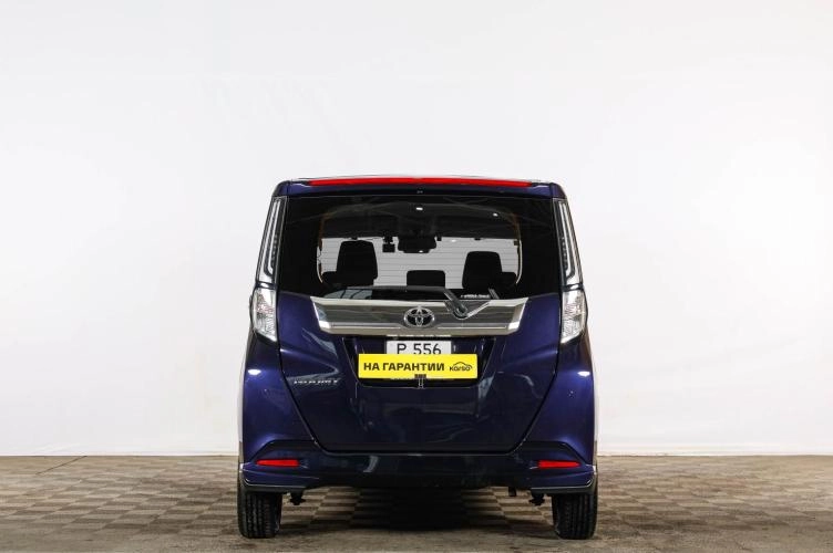 Toyota Roomy 5 из 6