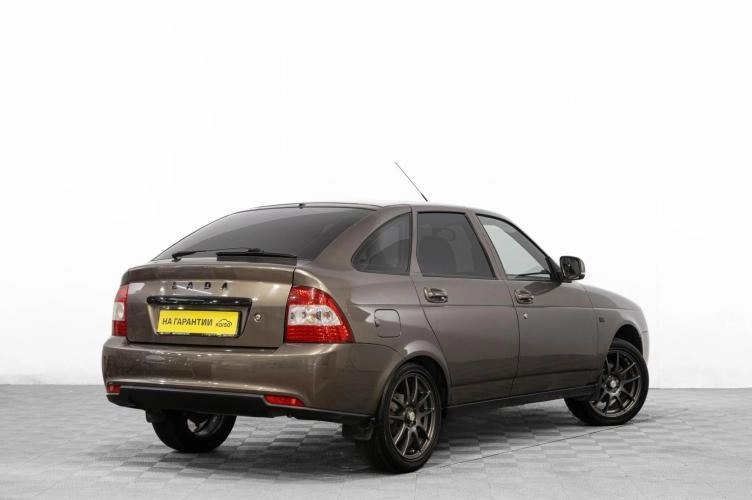 ВАЗ (LADA) Priora 4 из 6