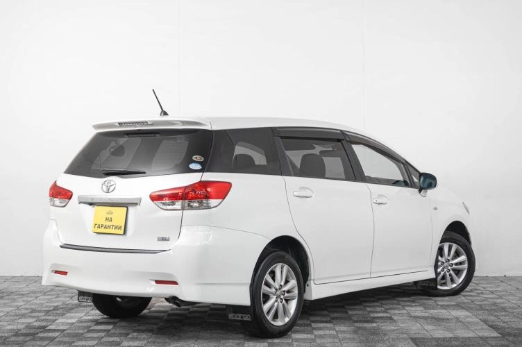 Toyota Wish 6 из 6