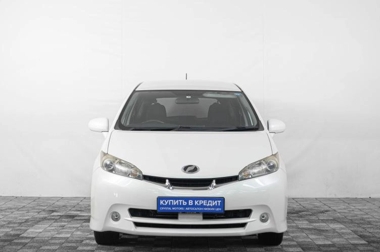 Toyota Wish 2 из 6