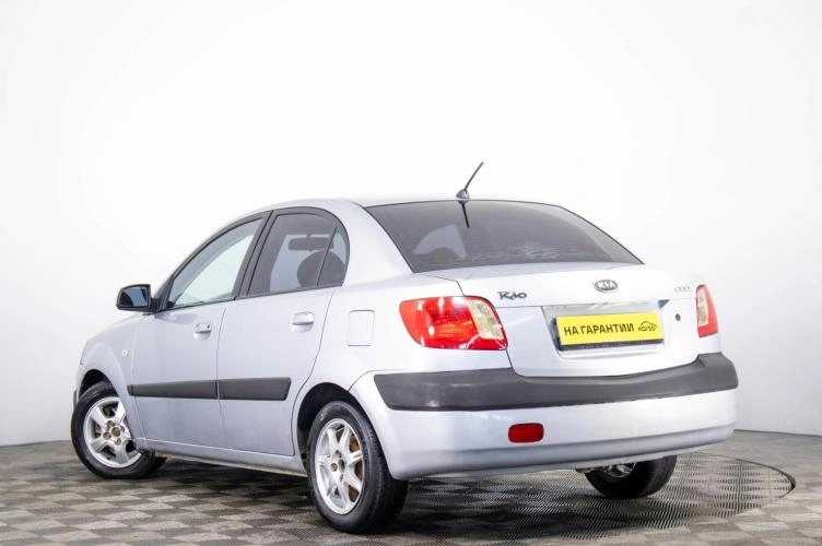 KIA Rio 6 из 6