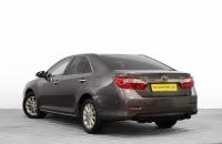 Toyota Camry 6 из 26