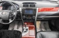 Toyota Camry 18 из 26