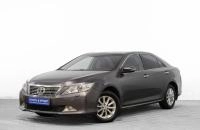 Toyota Camry 3 из 26