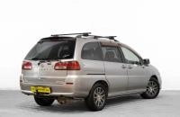 Nissan Liberty 4 из 20