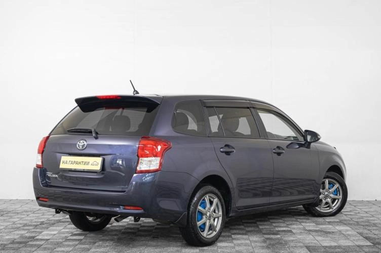Toyota Corolla Fielder 6 из 6