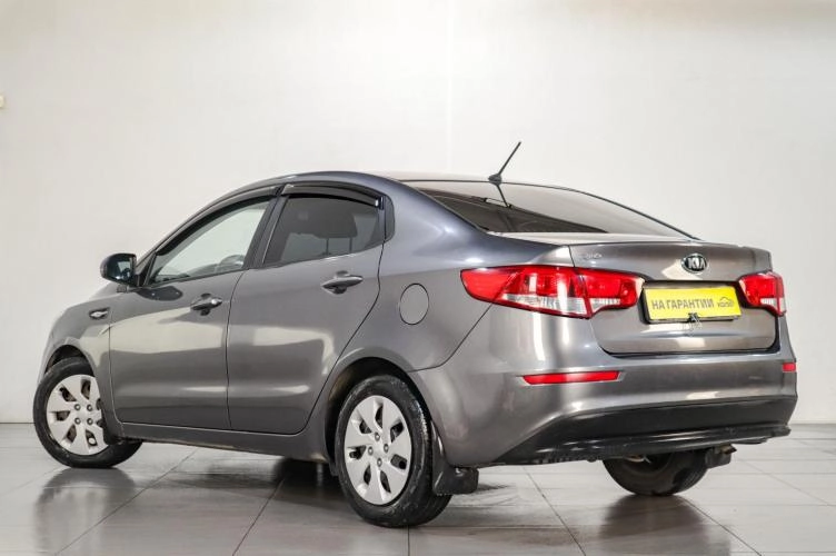 KIA Rio 4 из 6