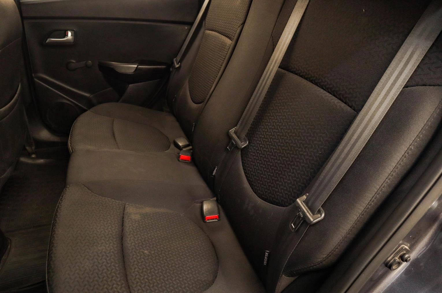 KIA Rio 19 из 19