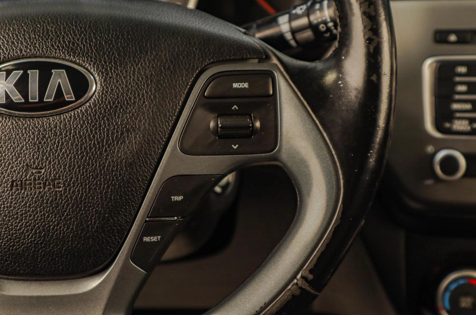 KIA Rio 11 из 19