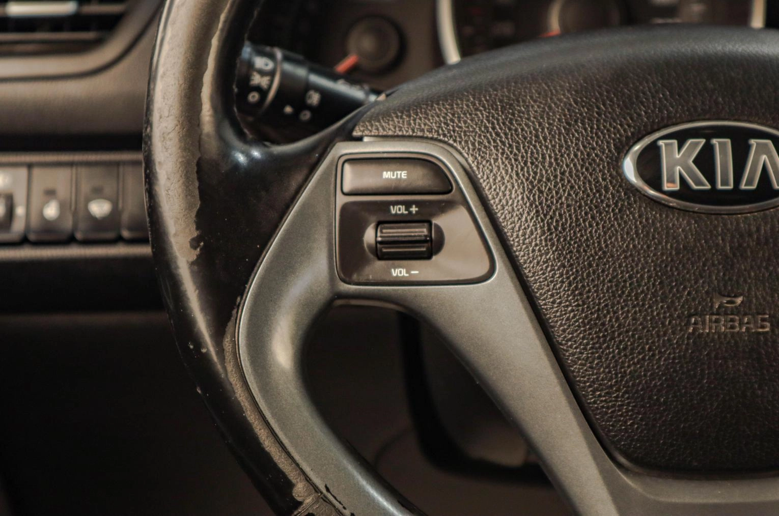 KIA Rio 10 из 19