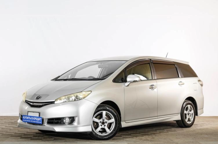 Toyota Wish 3 из 6
