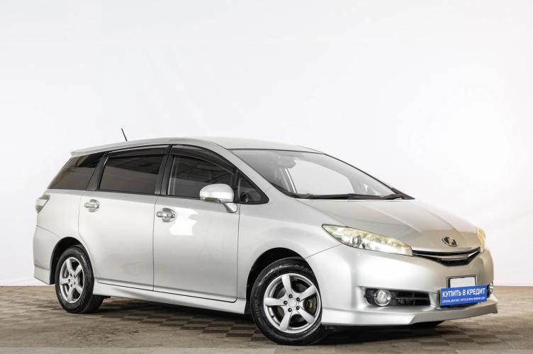 Toyota Wish 1 из 6