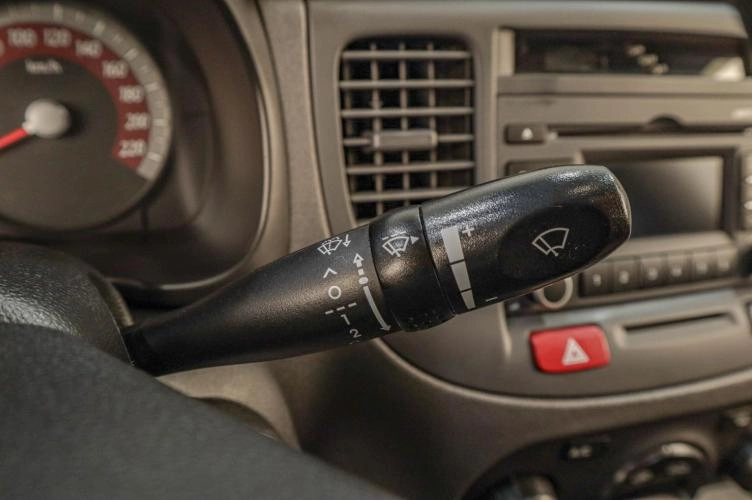 KIA Rio 10 из 15