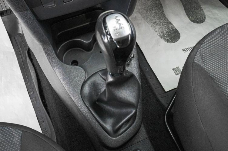 Renault Logan 16 из 20