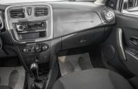 Renault Logan 17 из 20
