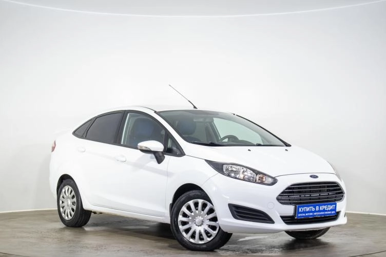 Ford Fiesta 1 из 6